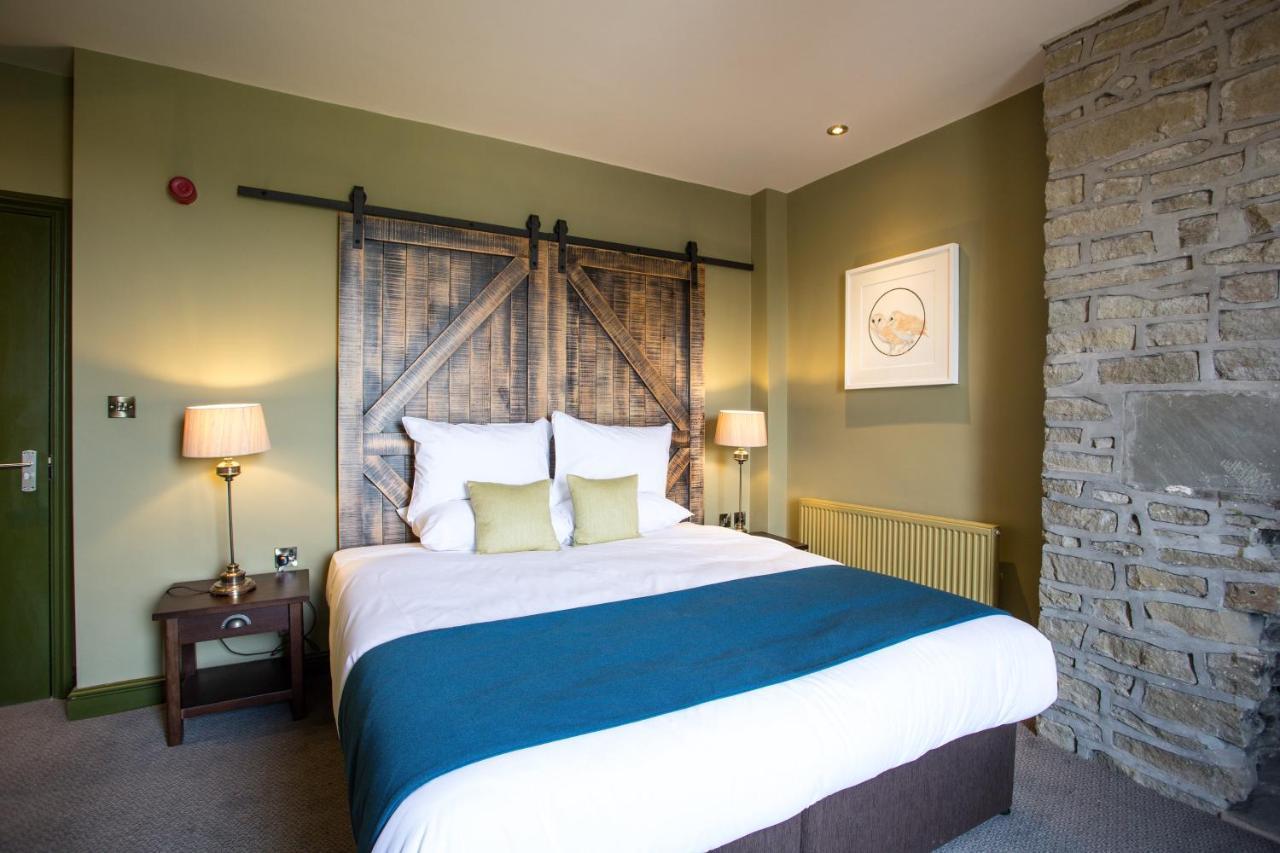 Eagle And Child, Ramsbottom Hotell Bury  Exteriör bild